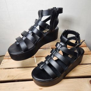 Steve Madden Ankle Sandals W/Side Zipper Blk. 6.5